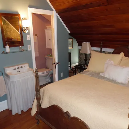 The Sea Gypsy Inn-3